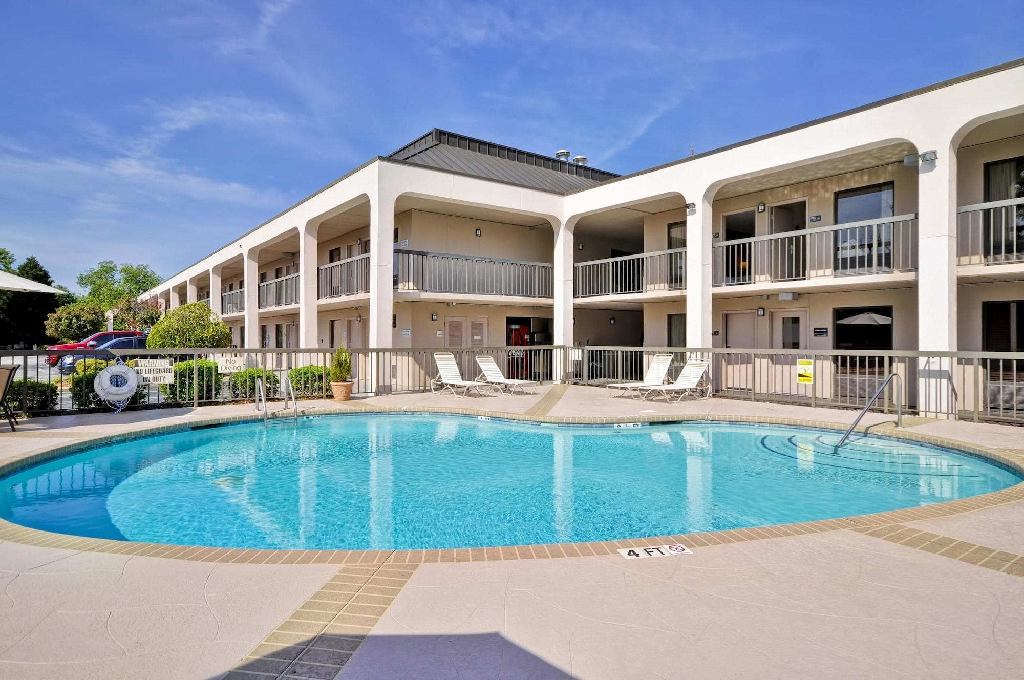 Motel 6 Fayetteville - I-95 Zewnętrze zdjęcie