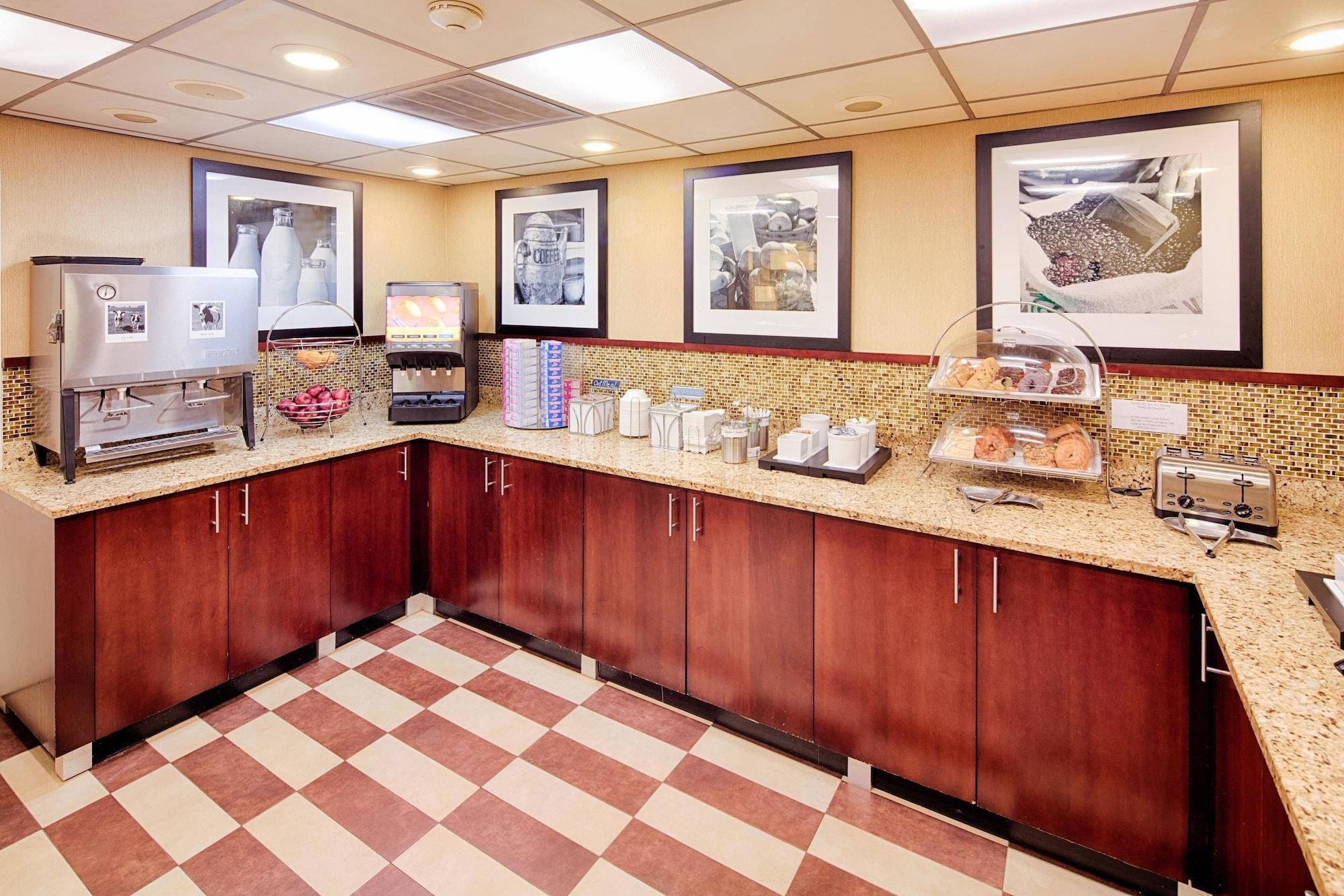 Motel 6 Fayetteville - I-95 Zewnętrze zdjęcie