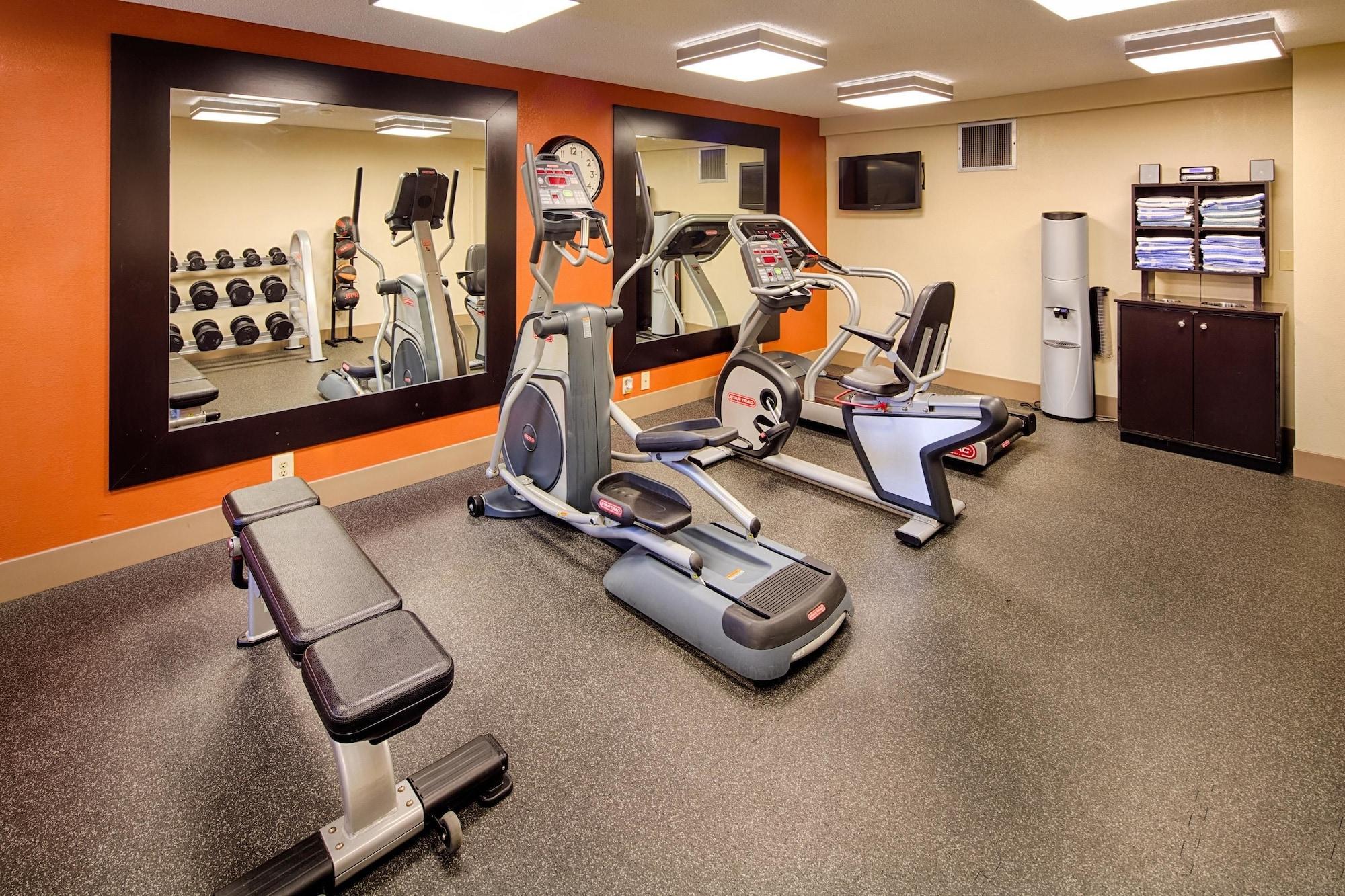 Motel 6 Fayetteville - I-95 Zewnętrze zdjęcie